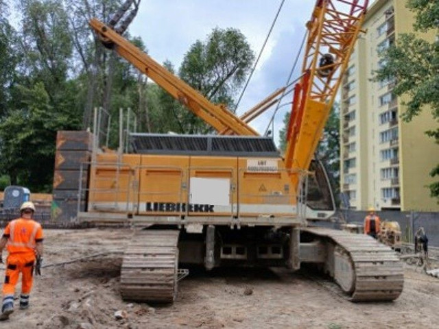 Liebherr HS855 HD, 23m jib, 2006 yom - Vikšrinis kranas: foto 2 Liebherr HS855 HD, 23m jib, 2006 yom - Vikšrinis kranas: foto 2