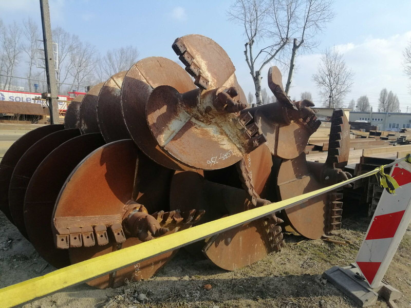 Kelly equipment for bucket drilling of recesses - Padargas - Statybinė technika: foto 4 Kelly equipment for bucket drilling of recesses - Padargas - Statybinė technika: foto 4