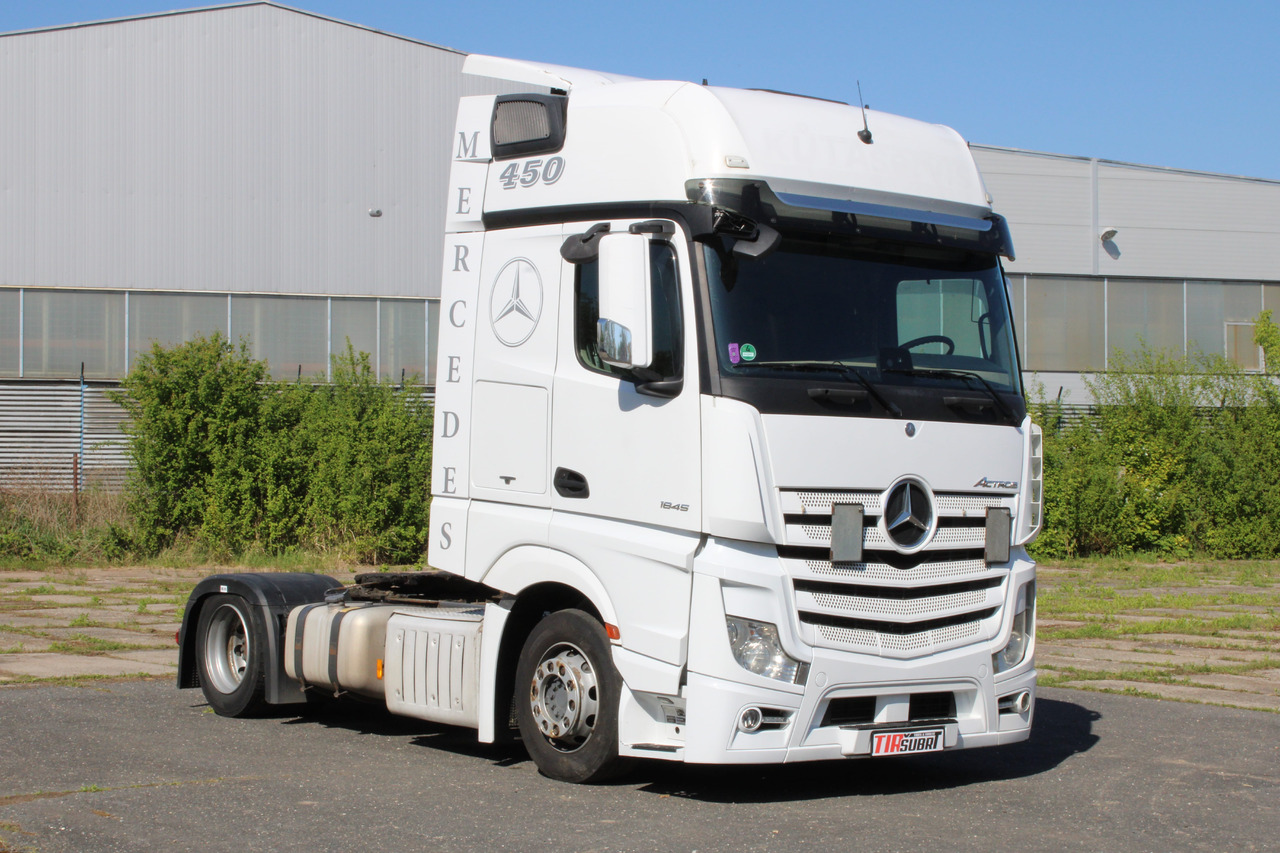 Mercedes-Benz Actros 1845 - Vilkikas: foto 1 Mercedes-Benz Actros 1845 - Vilkikas: foto 1