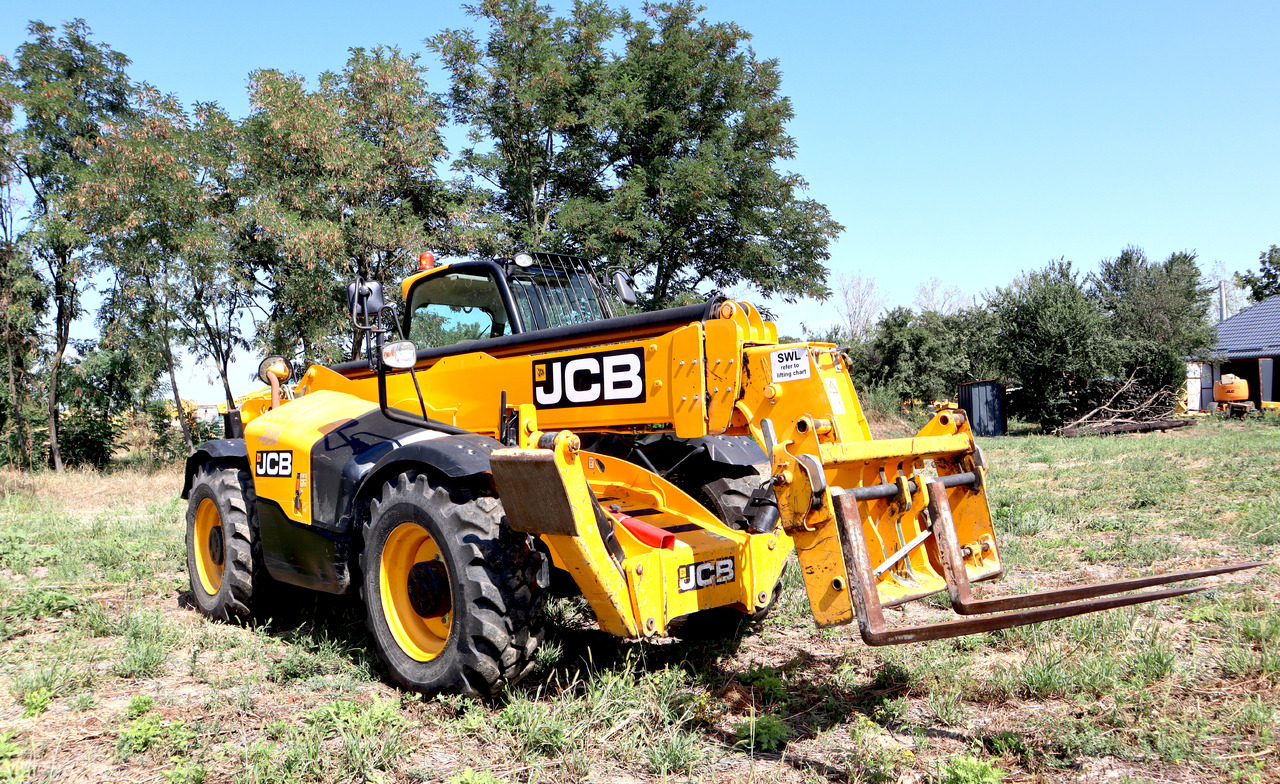 JCB 540-140 - Teleskopinis ratinis krautuvas: foto 2 JCB 540-140 - Teleskopinis ratinis krautuvas: foto 2