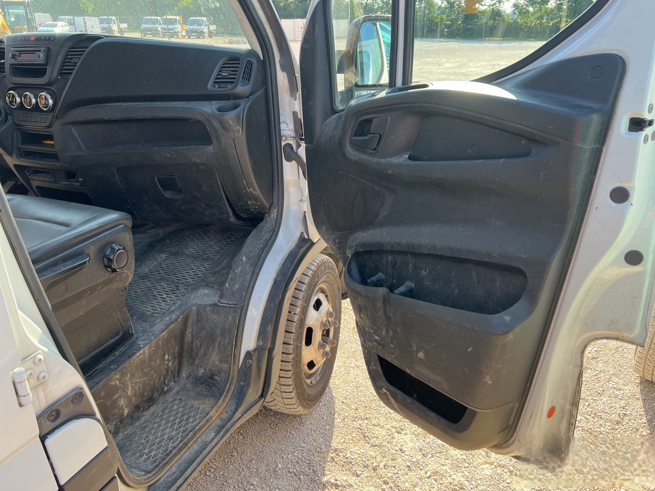 IVECO DAILY 35-140 lizingą IVECO DAILY 35-140: foto 19