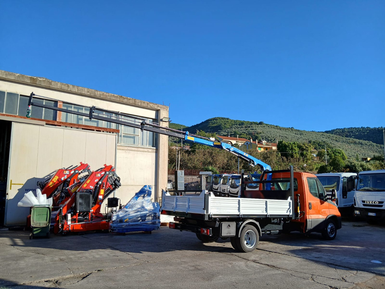 IVECO DAILY 35-140 - Sunkvežimis su kranu: foto 5 IVECO DAILY 35-140 - Sunkvežimis su kranu: foto 5