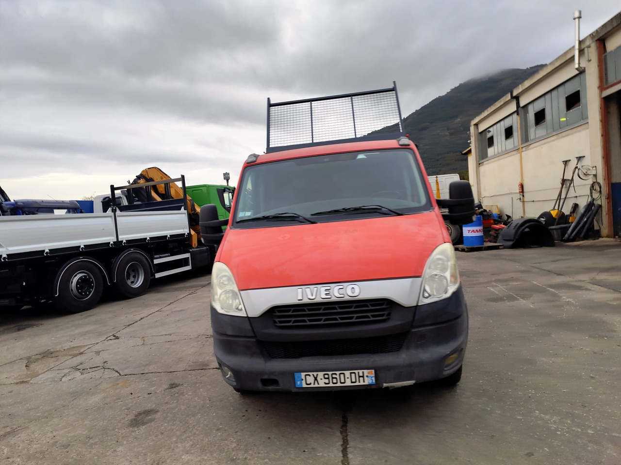 Mažas savivartis IVECO DAILY 35C13: foto 10