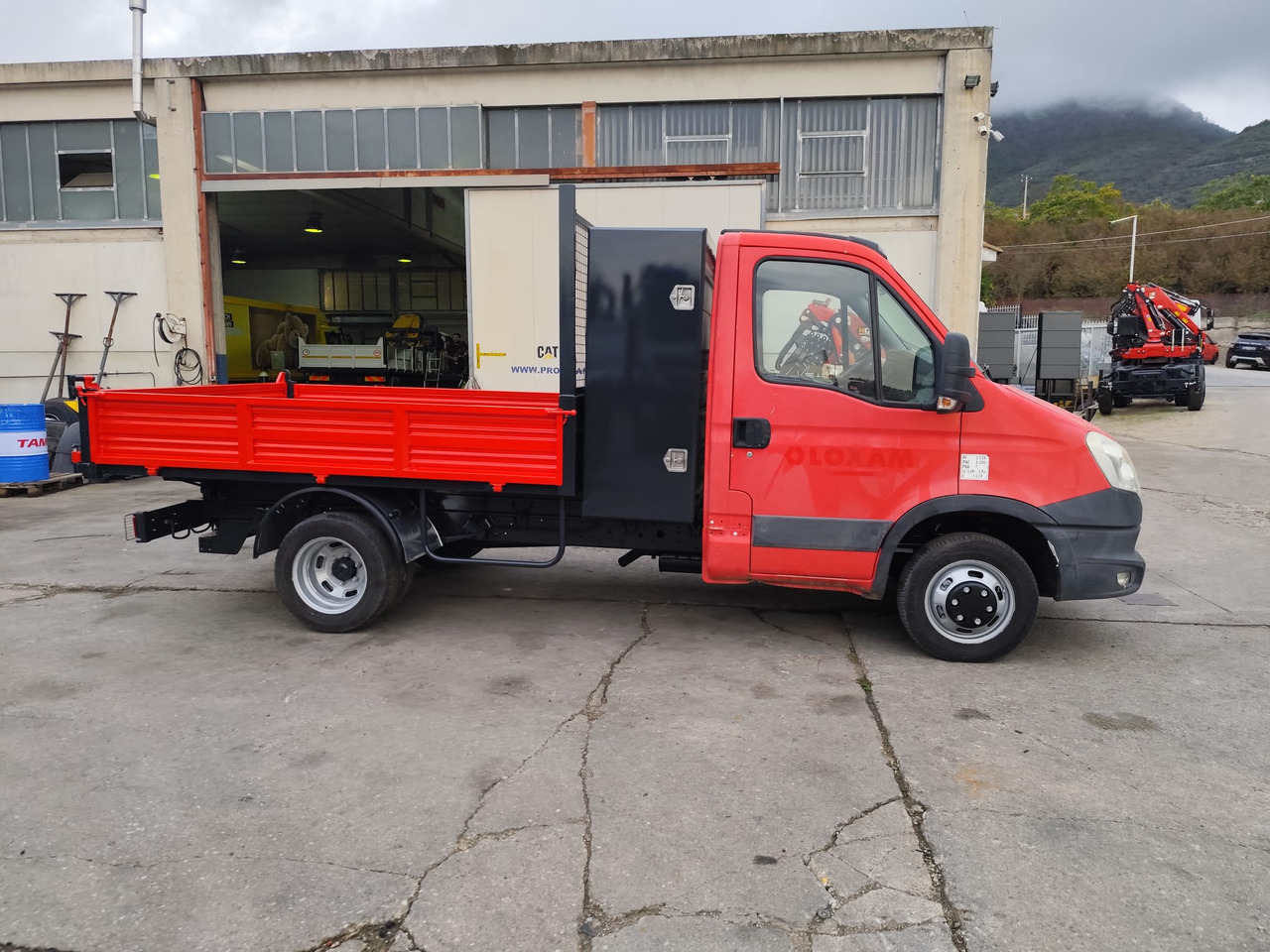 Mažas savivartis IVECO DAILY 35C13: foto 19