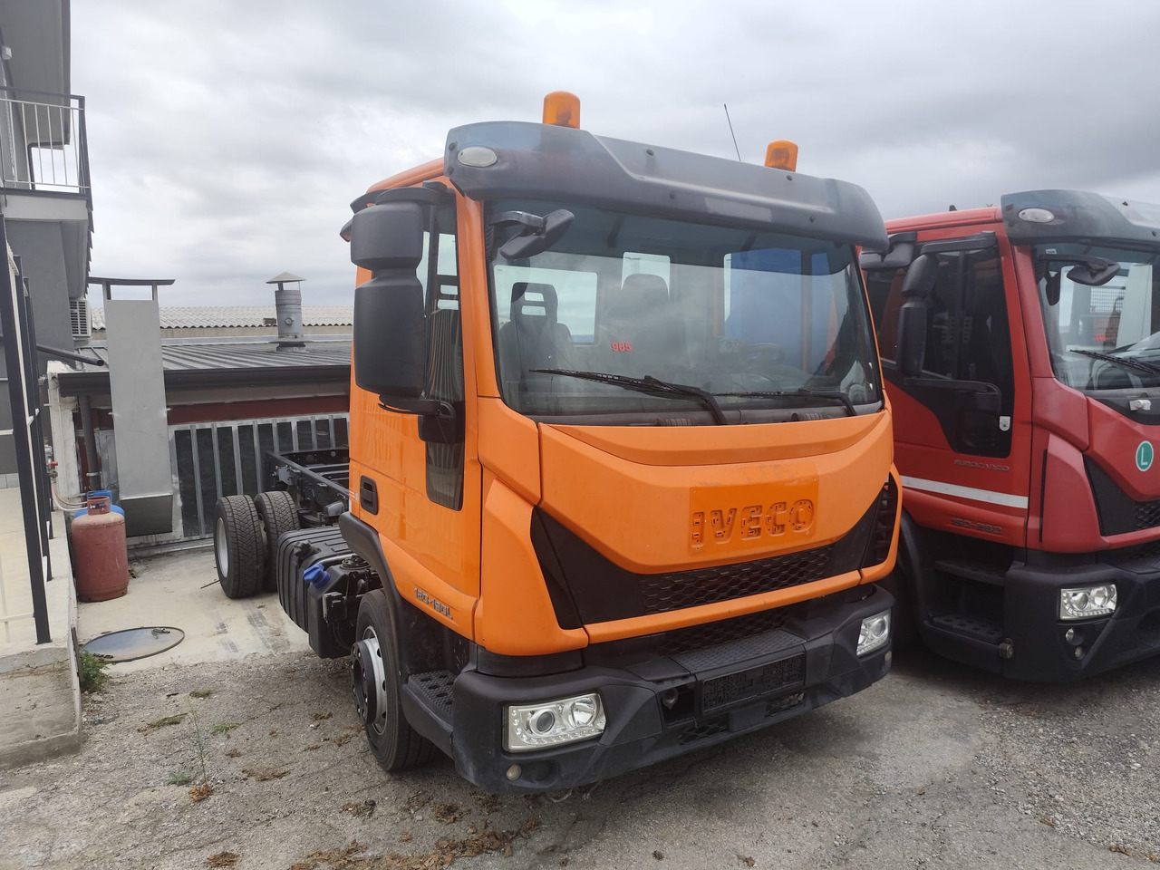 IVECO EUROCARGO 120-190L - Važiuoklės sunkvežimis: foto 1 IVECO EUROCARGO 120-190L - Važiuoklės sunkvežimis: foto 1