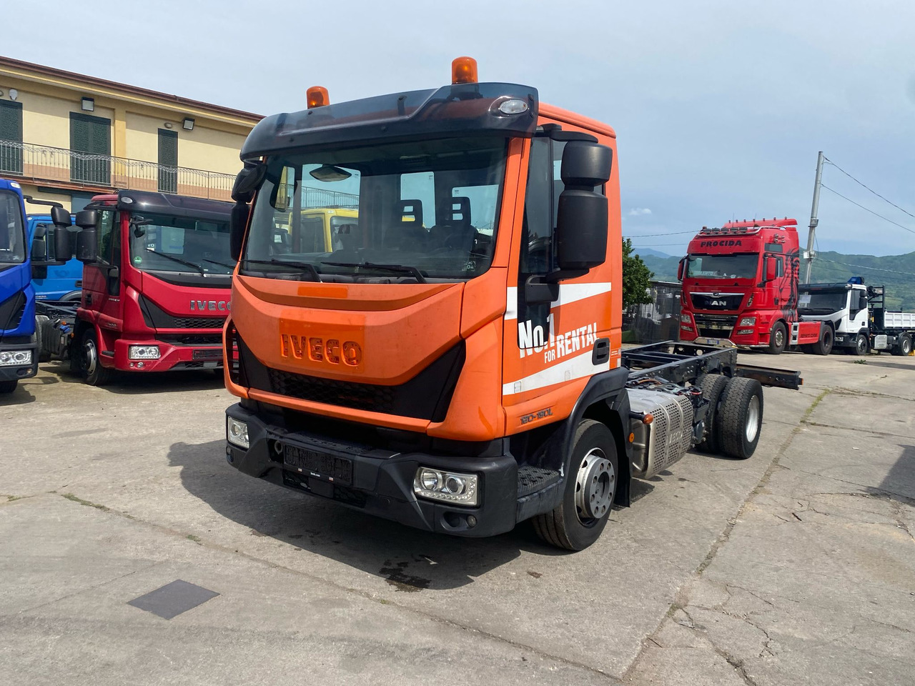IVECO EUROCARGO 120-90L - Važiuoklės sunkvežimis: foto 1 IVECO EUROCARGO 120-90L - Važiuoklės sunkvežimis: foto 1