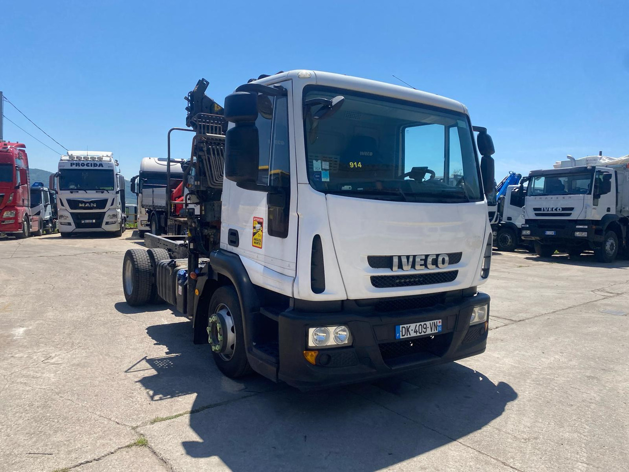 IVECO EUROCARGO 120E25 - Sunkvežimis su kranu: foto 1 IVECO EUROCARGO 120E25 - Sunkvežimis su kranu: foto 1