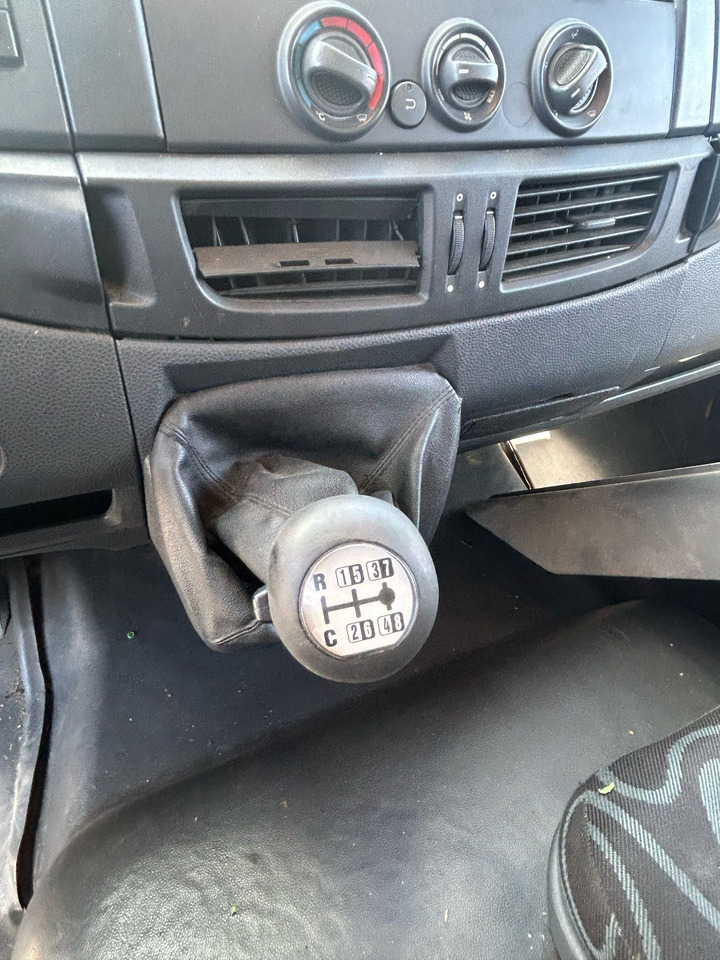 IVECO EUROCARGO 120E28P - Važiuoklės sunkvežimis: foto 4 IVECO EUROCARGO 120E28P - Važiuoklės sunkvežimis: foto 4