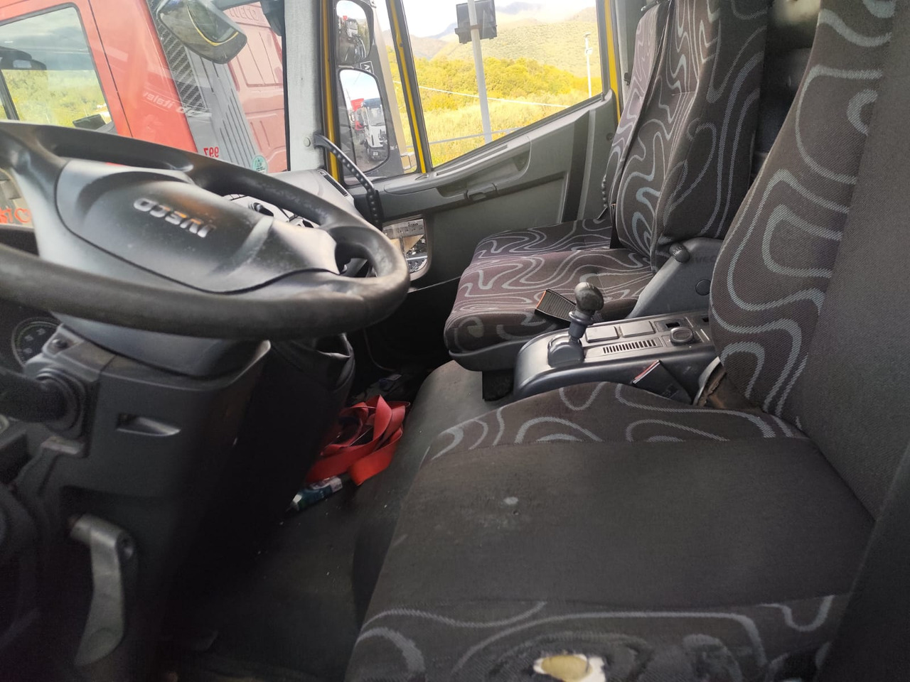 IVECO EUROCARGO 120E28P - Važiuoklės sunkvežimis: foto 5 IVECO EUROCARGO 120E28P - Važiuoklės sunkvežimis: foto 5