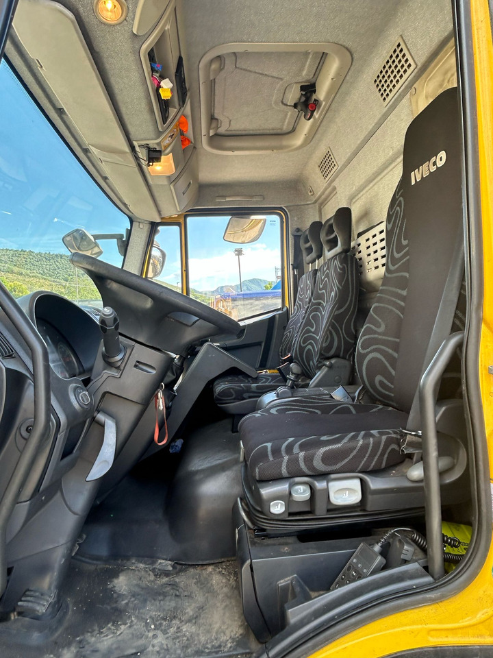 IVECO EUROCARGO 120E28P - Važiuoklės sunkvežimis: foto 3 IVECO EUROCARGO 120E28P - Važiuoklės sunkvežimis: foto 3