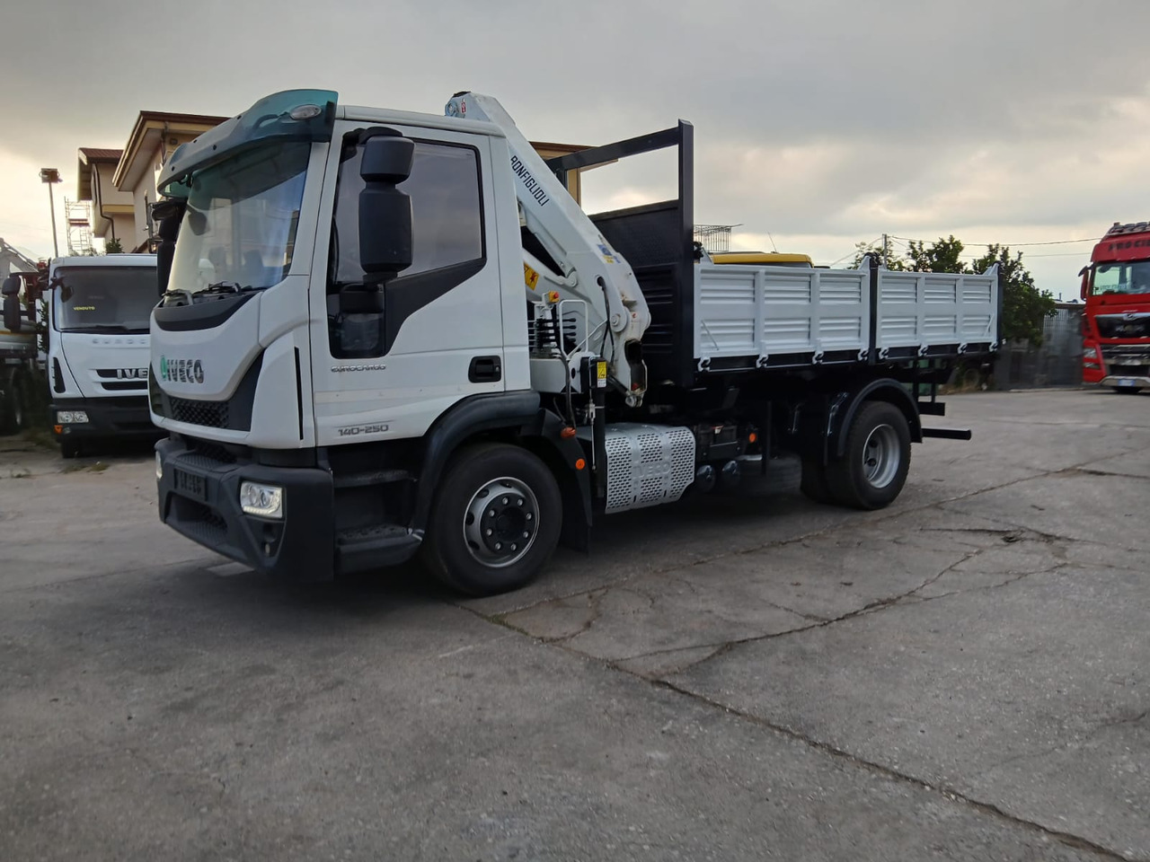 Sunkvežimis su kranu IVECO EUROCARGO 140-250: foto 15