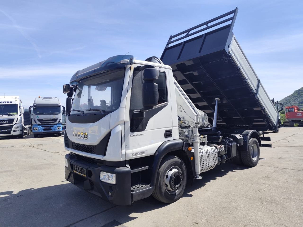 IVECO EUROCARGO 140-250 - Sunkvežimis su kranu: foto 1 IVECO EUROCARGO 140-250 - Sunkvežimis su kranu: foto 1