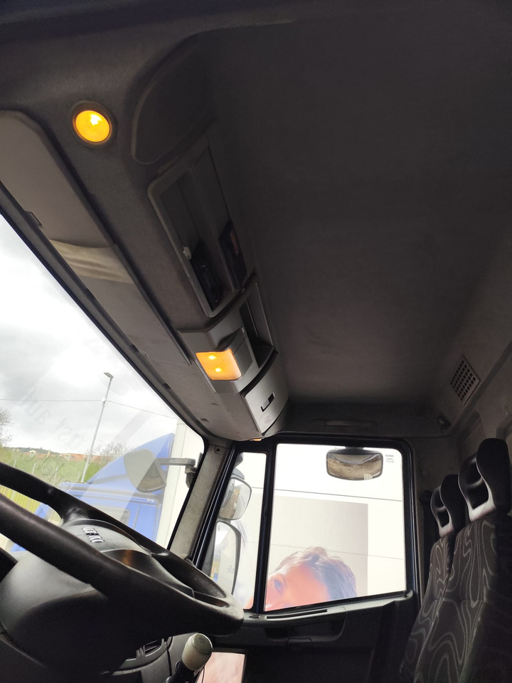 IVECO EUROCARGO 140E25 - Savivartis sunkvežimis: foto 2 IVECO EUROCARGO 140E25 - Savivartis sunkvežimis: foto 2