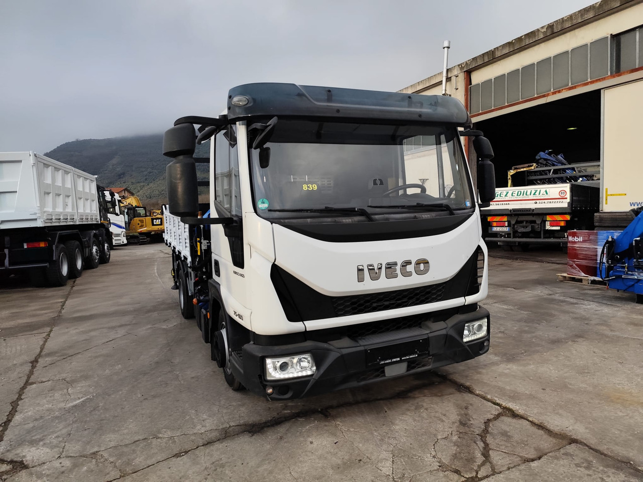 Savivartis sunkvežimis, Sunkvežimis su kranu IVECO EUROCARGO 75-160: foto 37