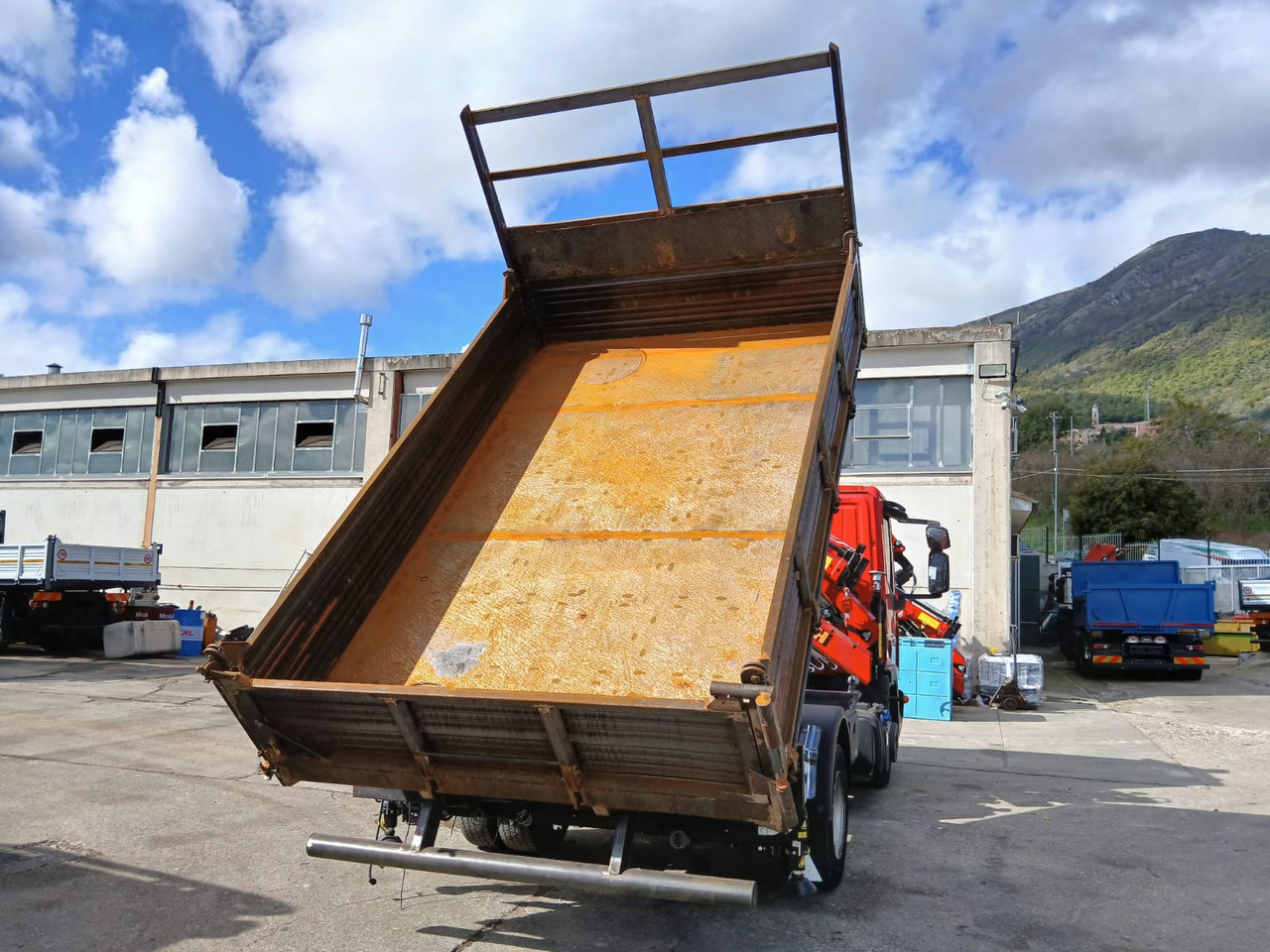 IVECO EUROCARGO 80-190 - Sunkvežimis su kranu: foto 5 IVECO EUROCARGO 80-190 - Sunkvežimis su kranu: foto 5