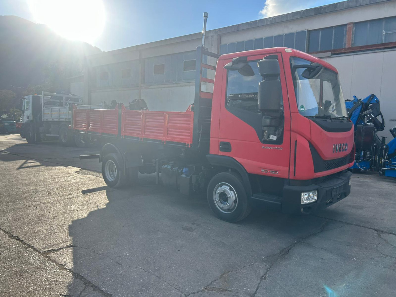 IVECO EUROCARGO 80-190 - Savivartis sunkvežimis: foto 3 IVECO EUROCARGO 80-190 - Savivartis sunkvežimis: foto 3