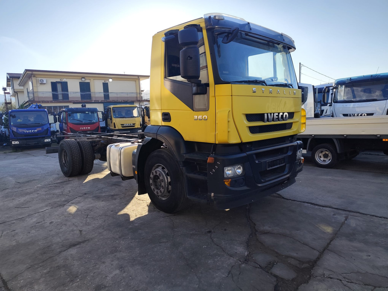 IVECO STRALIS 190S36 - Važiuoklės sunkvežimis: foto 1 IVECO STRALIS 190S36 - Važiuoklės sunkvežimis: foto 1