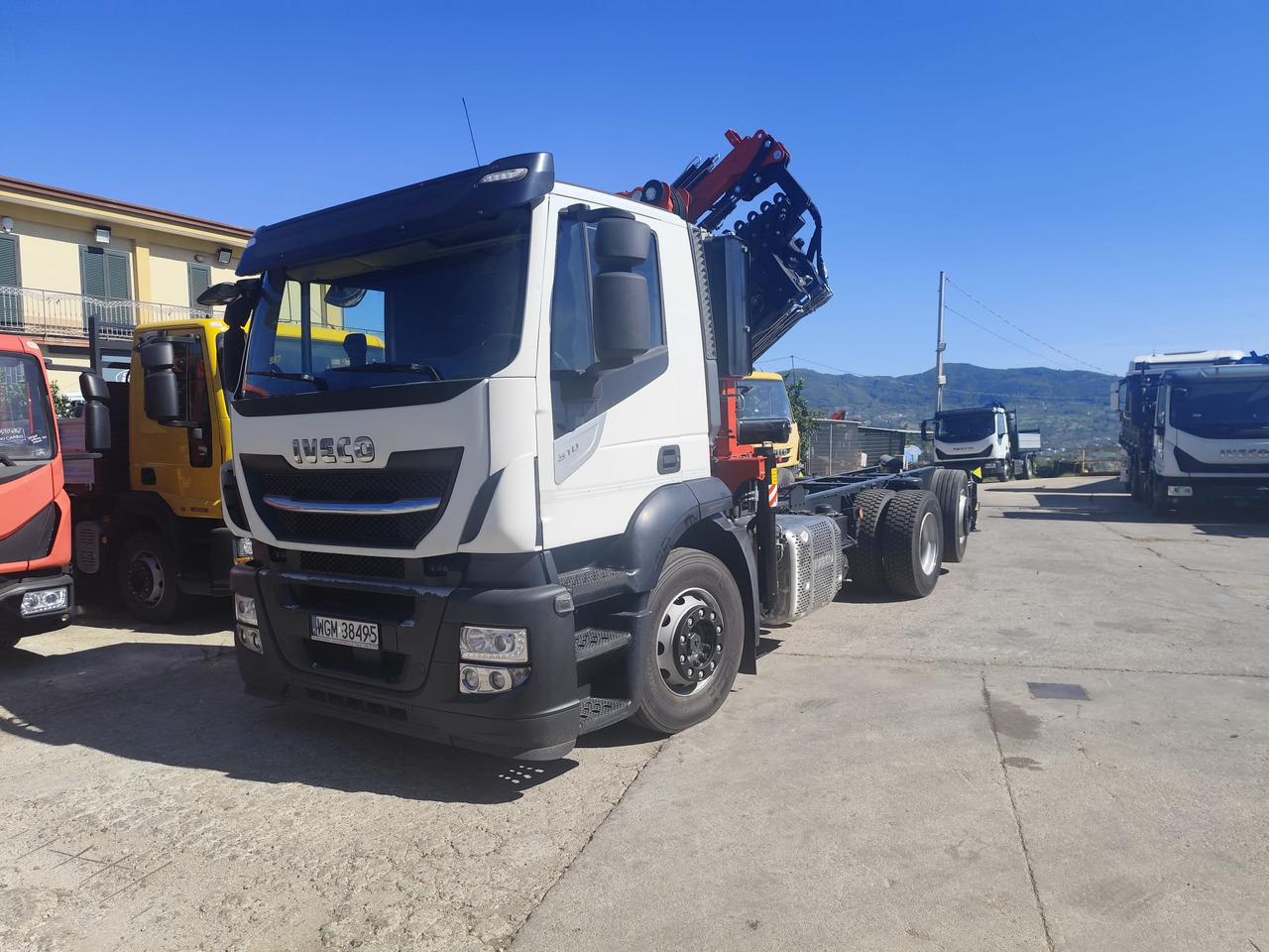 IVECO STRALIS AD 260S31 XP - Sunkvežimis su kranu: foto 1 IVECO STRALIS AD 260S31 XP - Sunkvežimis su kranu: foto 1