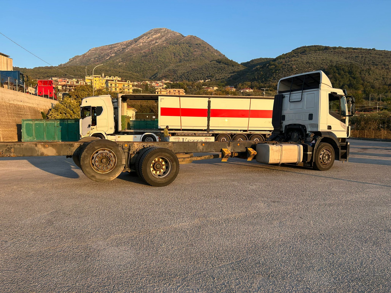 Važiuoklės sunkvežimis IVECO STRALIS AD 260S31 XP: foto 23 Važiuoklės sunkvežimis IVECO STRALIS AD 260S31 XP: foto 23