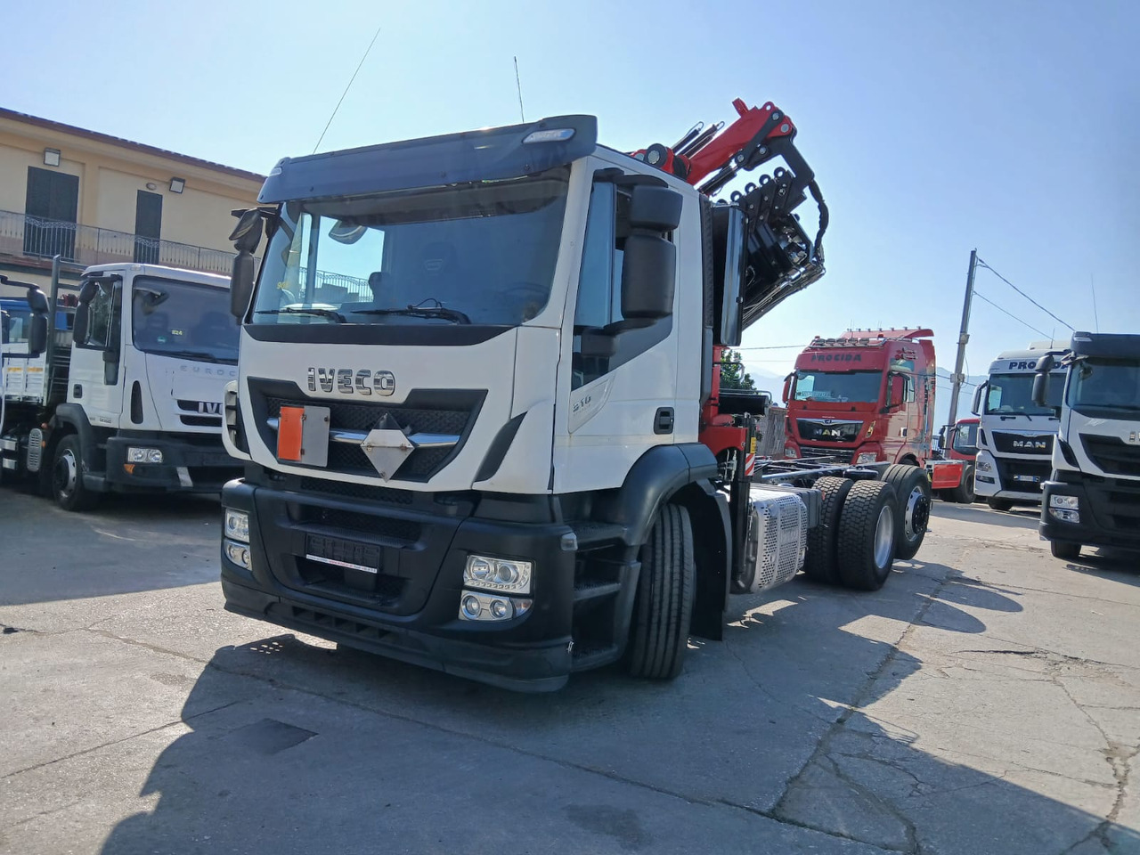 IVECO STRALIS AD 260S31 XP - Sunkvežimis su kranu: foto 1 IVECO STRALIS AD 260S31 XP - Sunkvežimis su kranu: foto 1