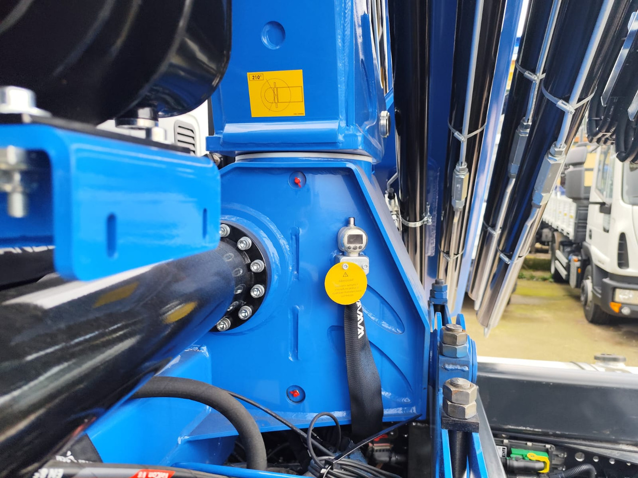 IVECO STRALIS AD 260S31 Y/P - Savivartis sunkvežimis, Sunkvežimis su kranu: foto 5 IVECO STRALIS AD 260S31 Y/P - Savivartis sunkvežimis, Sunkvežimis su kranu: foto 5