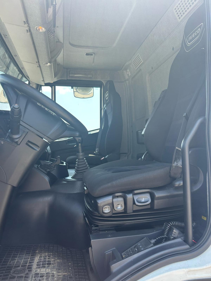 IVECO STRALIS AD 260S31 Y/P - Važiuoklės sunkvežimis: foto 3 IVECO STRALIS AD 260S31 Y/P - Važiuoklės sunkvežimis: foto 3