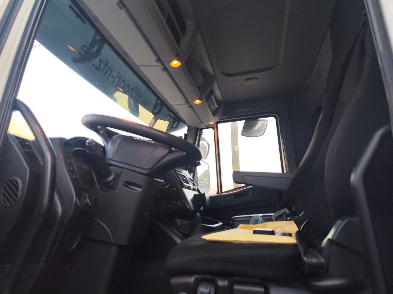 IVECO STRALIS AS 260S46 - Platforminis/ Bortinis sunkvežimis: foto 4 IVECO STRALIS AS 260S46 - Platforminis/ Bortinis sunkvežimis: foto 4