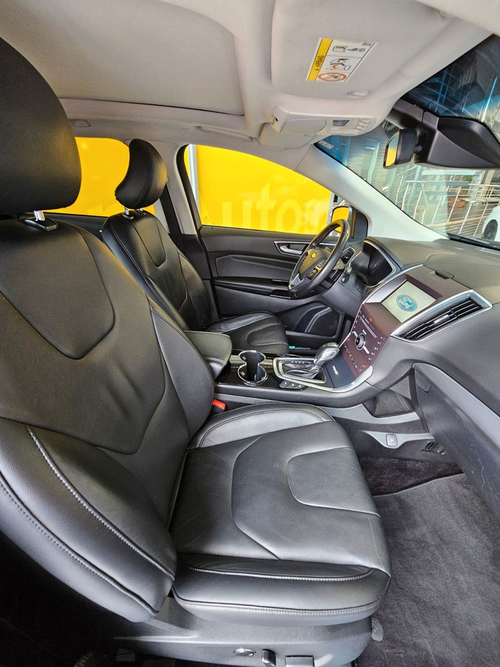 Ford Edge Titanium 4x4 AHK ACC SchiebeDach Navi LED - Visureigis: foto 5 Ford Edge Titanium 4x4 AHK ACC SchiebeDach Navi LED - Visureigis: foto 5