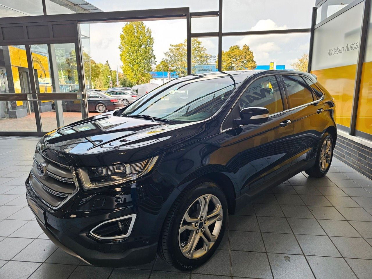 Ford Edge Titanium 4x4 AHK ACC SchiebeDach Navi LED - Visureigis: foto 3 Ford Edge Titanium 4x4 AHK ACC SchiebeDach Navi LED - Visureigis: foto 3