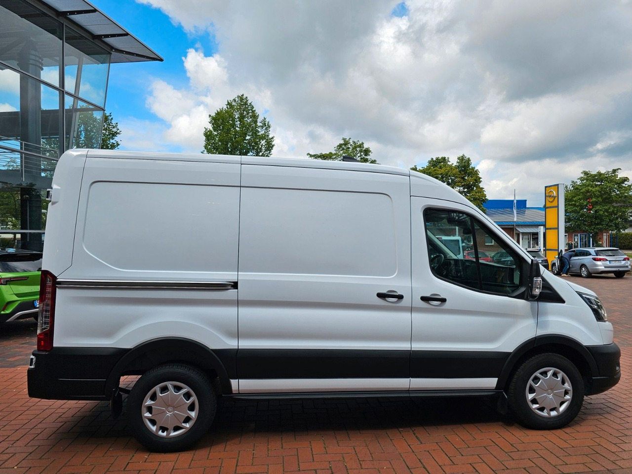 Ford Transit Kasten 350 L2H2 Trend Regalsystem Kamera - Krovininis mikroautobusas: foto 5 Ford Transit Kasten 350 L2H2 Trend Regalsystem Kamera - Krovininis mikroautobusas: foto 5