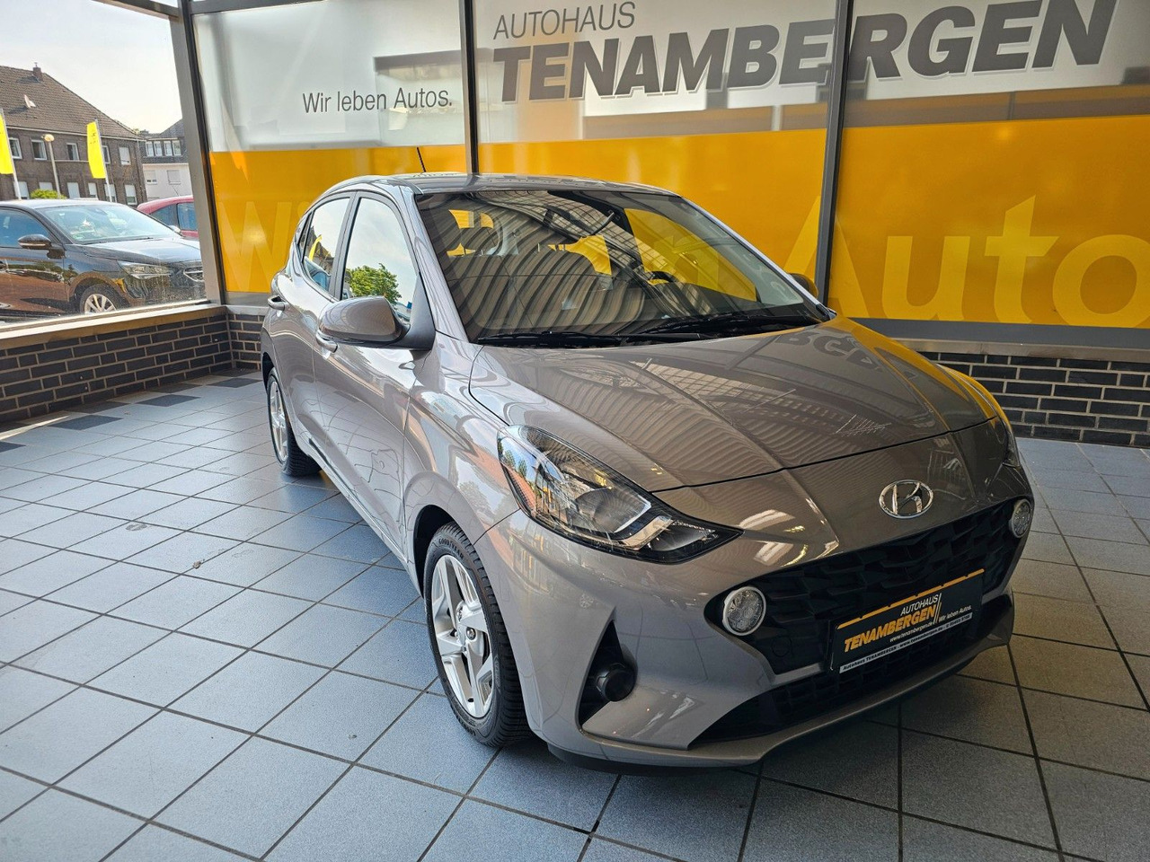 Hyundai i10 Trend AUTOMATIK SHZ PDC LenkrHzg DAB Spurhal - Lengvasis automobilis: foto 2 Hyundai i10 Trend AUTOMATIK SHZ PDC LenkrHzg DAB Spurhal - Lengvasis automobilis: foto 2