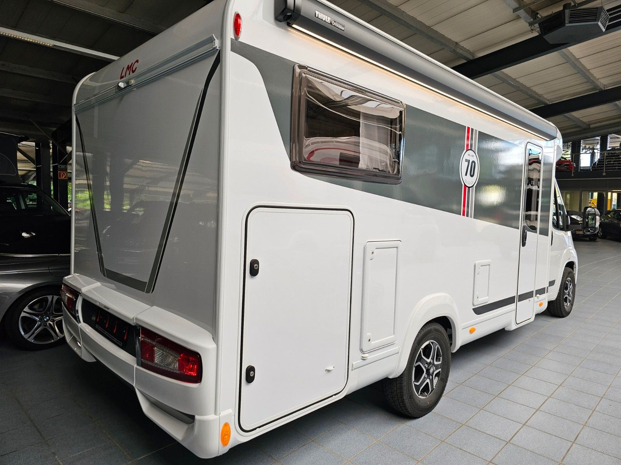 LMC Tourer T660G 70 Jahre AT-8 WC Markise Navi - Pusiau integruotas kemperis: foto 3 LMC Tourer T660G 70 Jahre AT-8 WC Markise Navi - Pusiau integruotas kemperis: foto 3