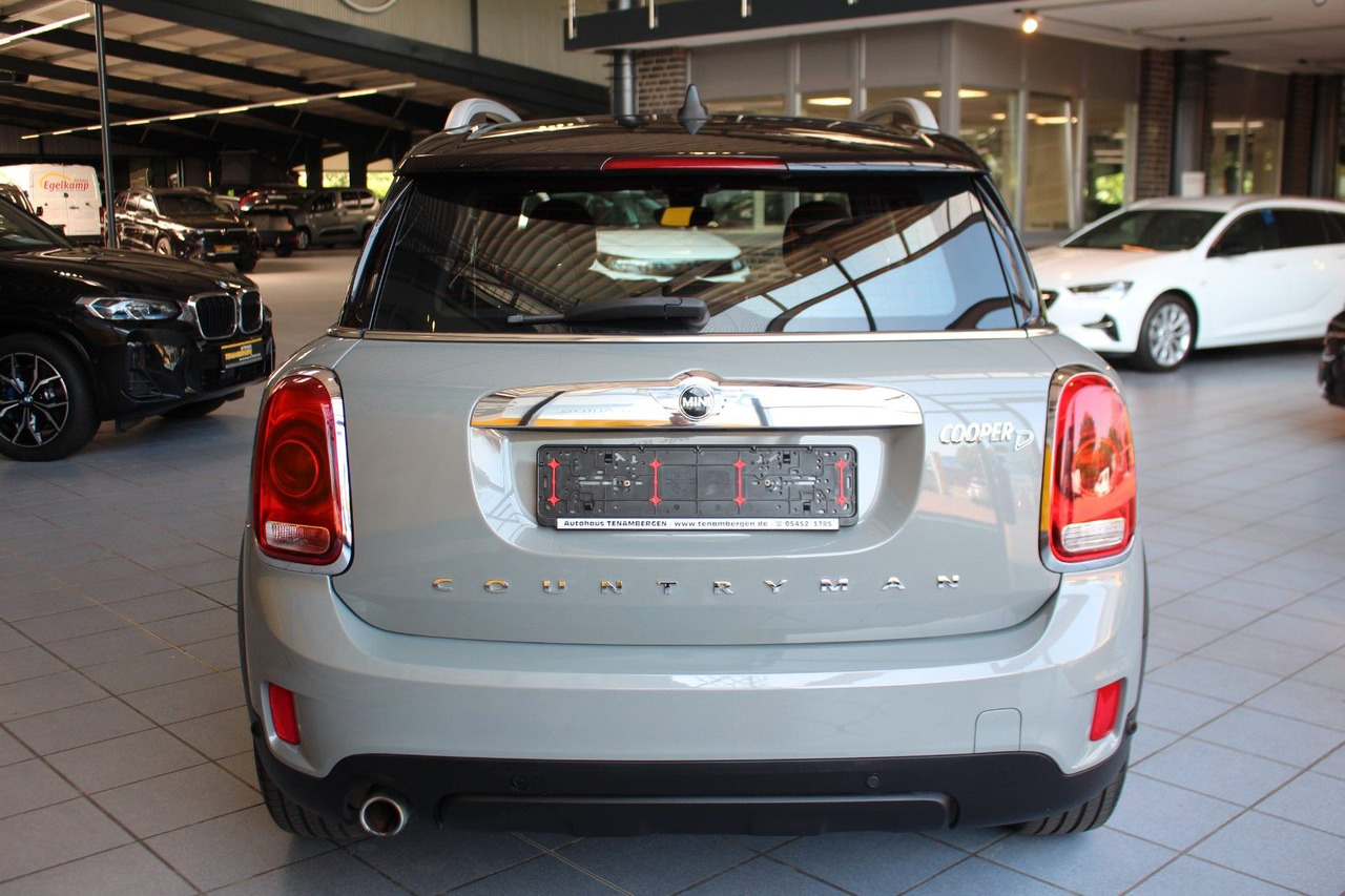 MINI Cooper D Countryman Pepper Navi Klimaaut. PDC - Lengvasis automobilis: foto 5 MINI Cooper D Countryman Pepper Navi Klimaaut. PDC - Lengvasis automobilis: foto 5