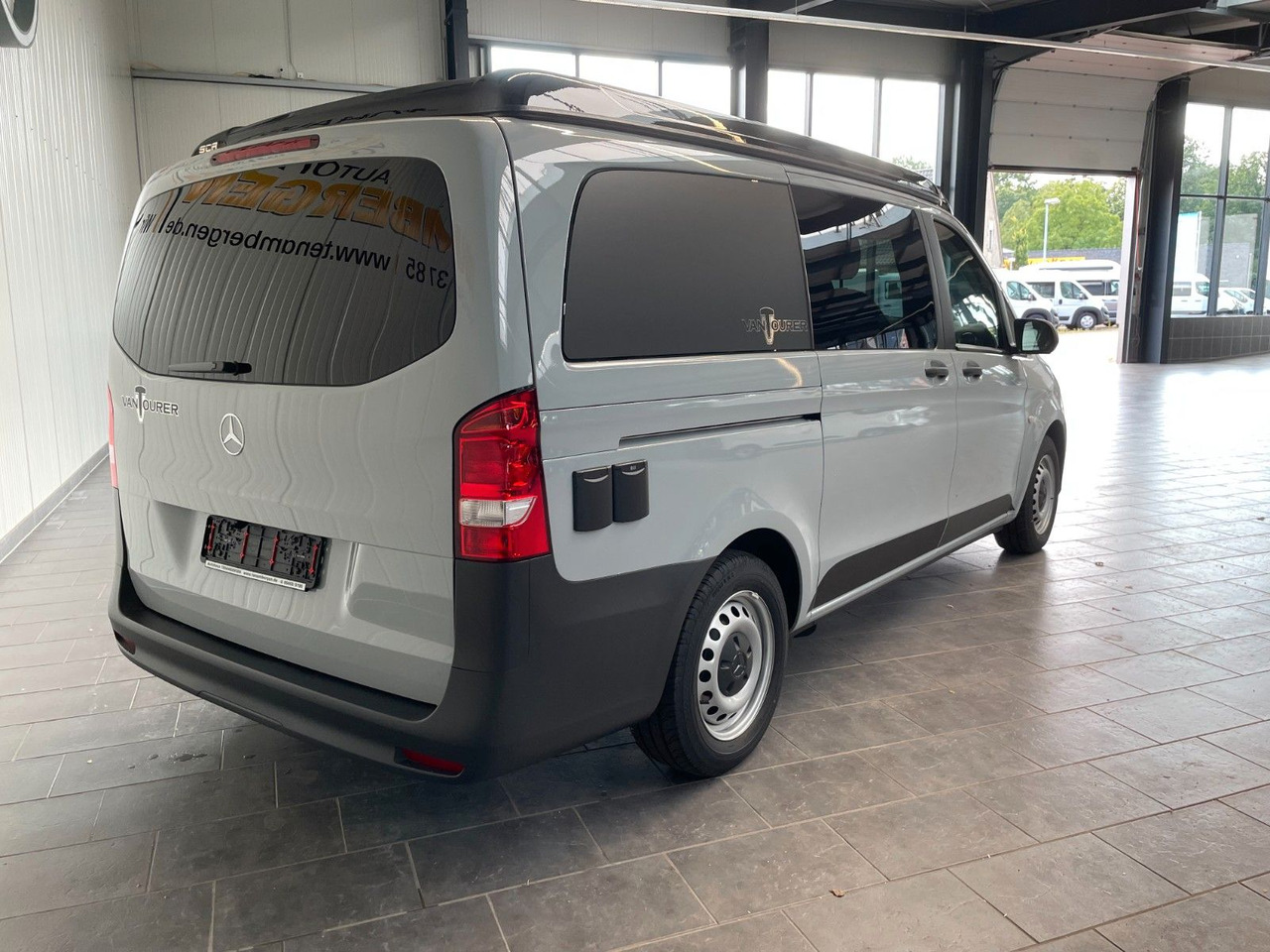 Mercedes-Benz Vito VanTourer Urban "Comfort" Camper Küche AHK - Mikroautobusas kemperis: foto 5 Mercedes-Benz Vito VanTourer Urban "Comfort" Camper Küche AHK - Mikroautobusas kemperis: foto 5