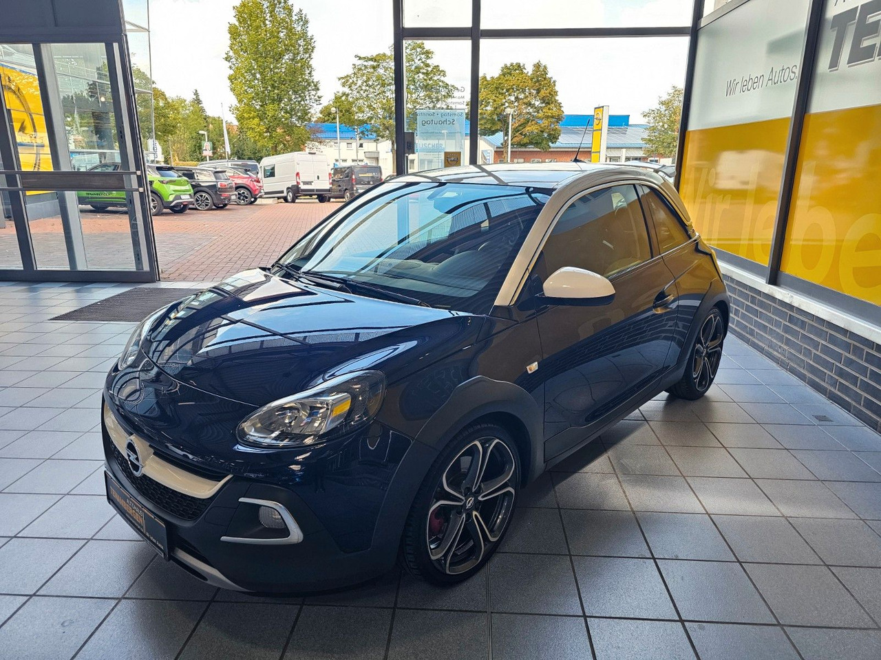 Opel Adam Rocks S Recaro Leder Infinity 18" - Lengvasis automobilis: foto 2 Opel Adam Rocks S Recaro Leder Infinity 18" - Lengvasis automobilis: foto 2