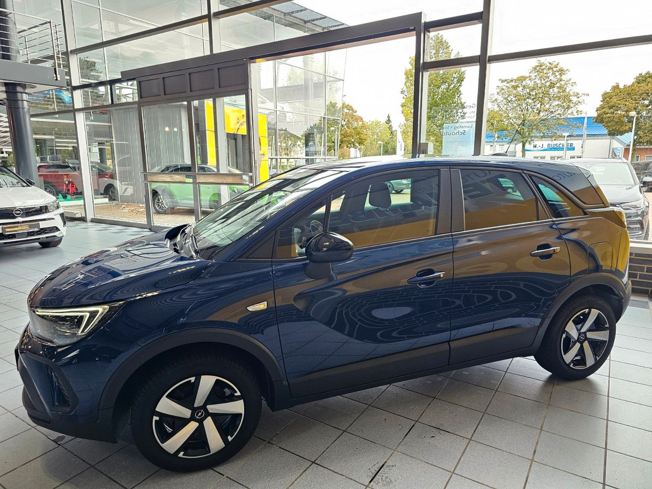 Opel Crossland Navi SHZ LHzg PDC Kamera - Keleivinis furgonas: foto 4 Opel Crossland Navi SHZ LHzg PDC Kamera - Keleivinis furgonas: foto 4