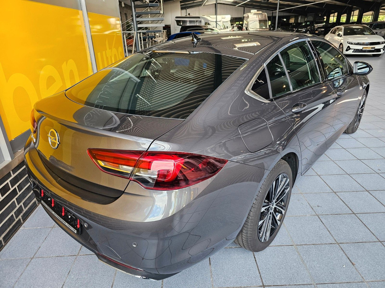 Opel Insignia B GS Elegance Memory Matrix SHZ Massage - Sedanas: foto 2 Opel Insignia B GS Elegance Memory Matrix SHZ Massage - Sedanas: foto 2