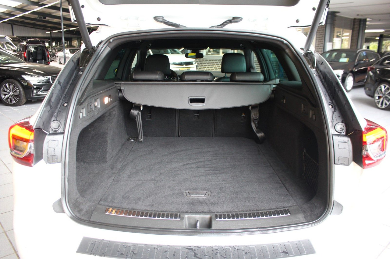 Universalas Opel Insignia B ST 4x4 Leder Massage Bose Matrix AHK: foto 10 Universalas Opel Insignia B ST 4x4 Leder Massage Bose Matrix AHK: foto 10