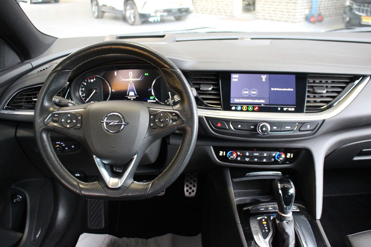 Universalas Opel Insignia B ST 4x4 Leder Massage Bose Matrix AHK: foto 13 Universalas Opel Insignia B ST 4x4 Leder Massage Bose Matrix AHK: foto 13