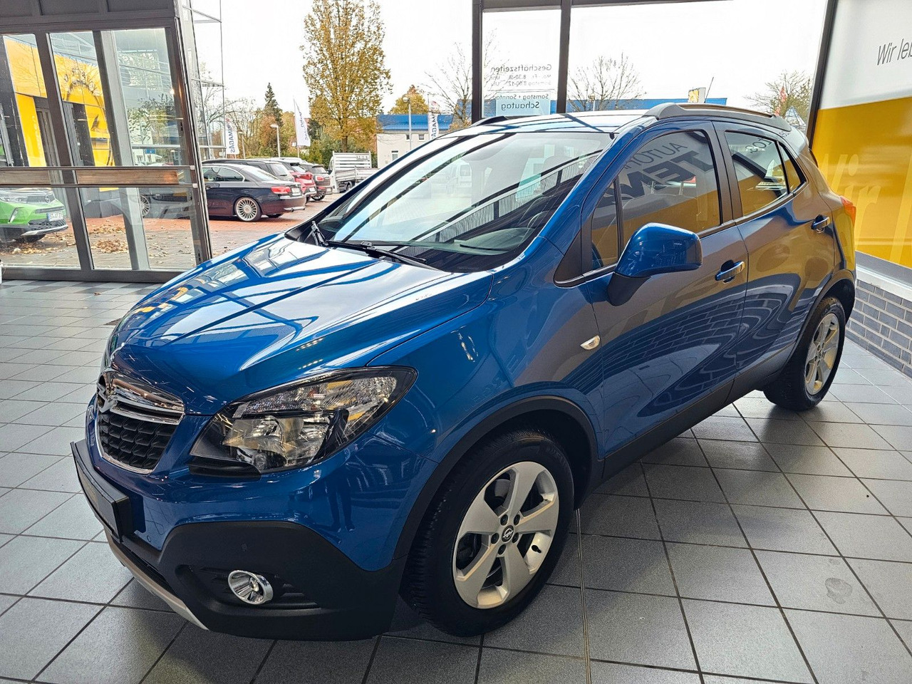 Opel Mokka Edition SHZ Navi PDC v+h Kamera - Visureigis: foto 2 Opel Mokka Edition SHZ Navi PDC v+h Kamera - Visureigis: foto 2