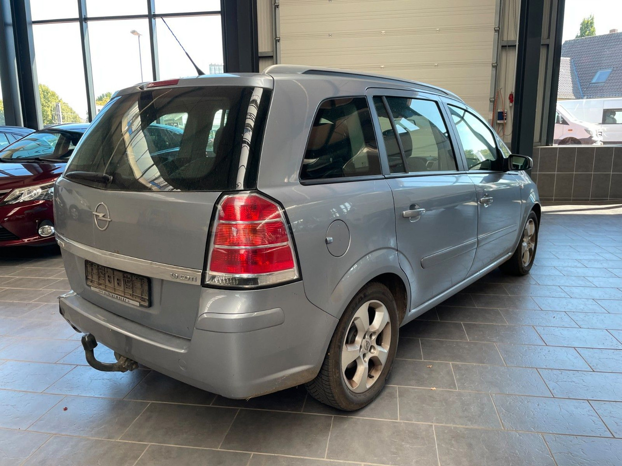 Opel Zafira B Edition - Keleivinis furgonas: foto 3 Opel Zafira B Edition - Keleivinis furgonas: foto 3