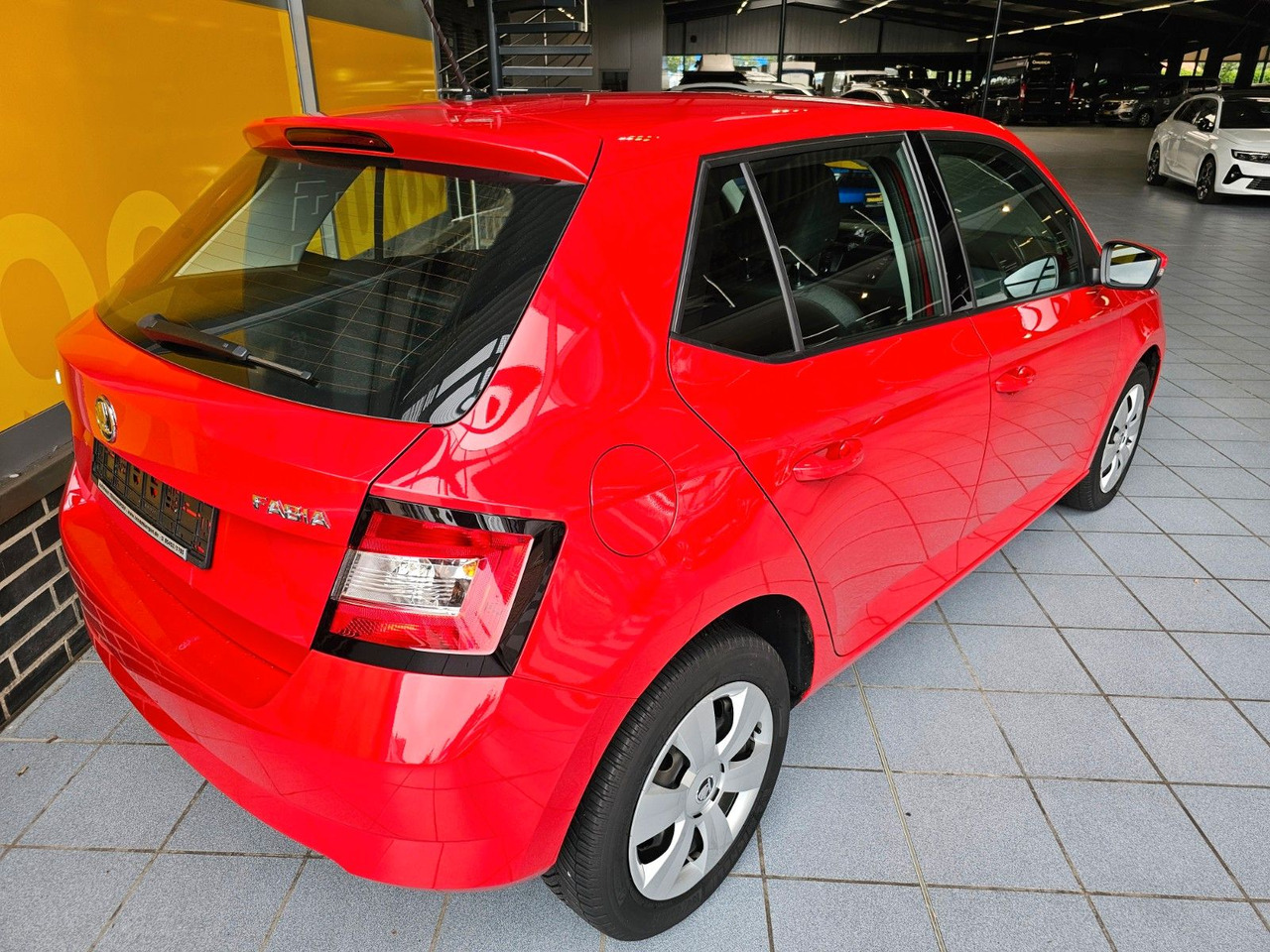 Skoda Fabia Cool Edition SHZ USB - Lengvasis automobilis: foto 3 Skoda Fabia Cool Edition SHZ USB - Lengvasis automobilis: foto 3