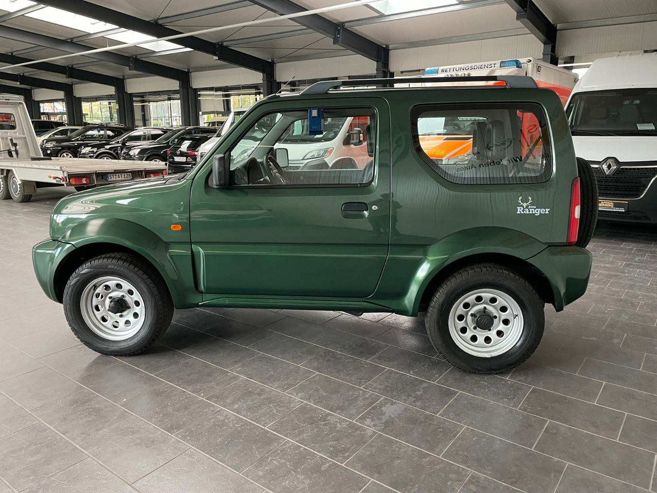 Suzuki Jimny 1.3 Allrad Ranger - Visureigis: foto 4 Suzuki Jimny 1.3 Allrad Ranger - Visureigis: foto 4