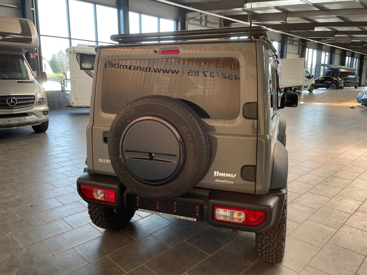 Suzuki Jimny Comfort AllGrip NFZ Dachgepäckträger - Visureigis: foto 4 Suzuki Jimny Comfort AllGrip NFZ Dachgepäckträger - Visureigis: foto 4