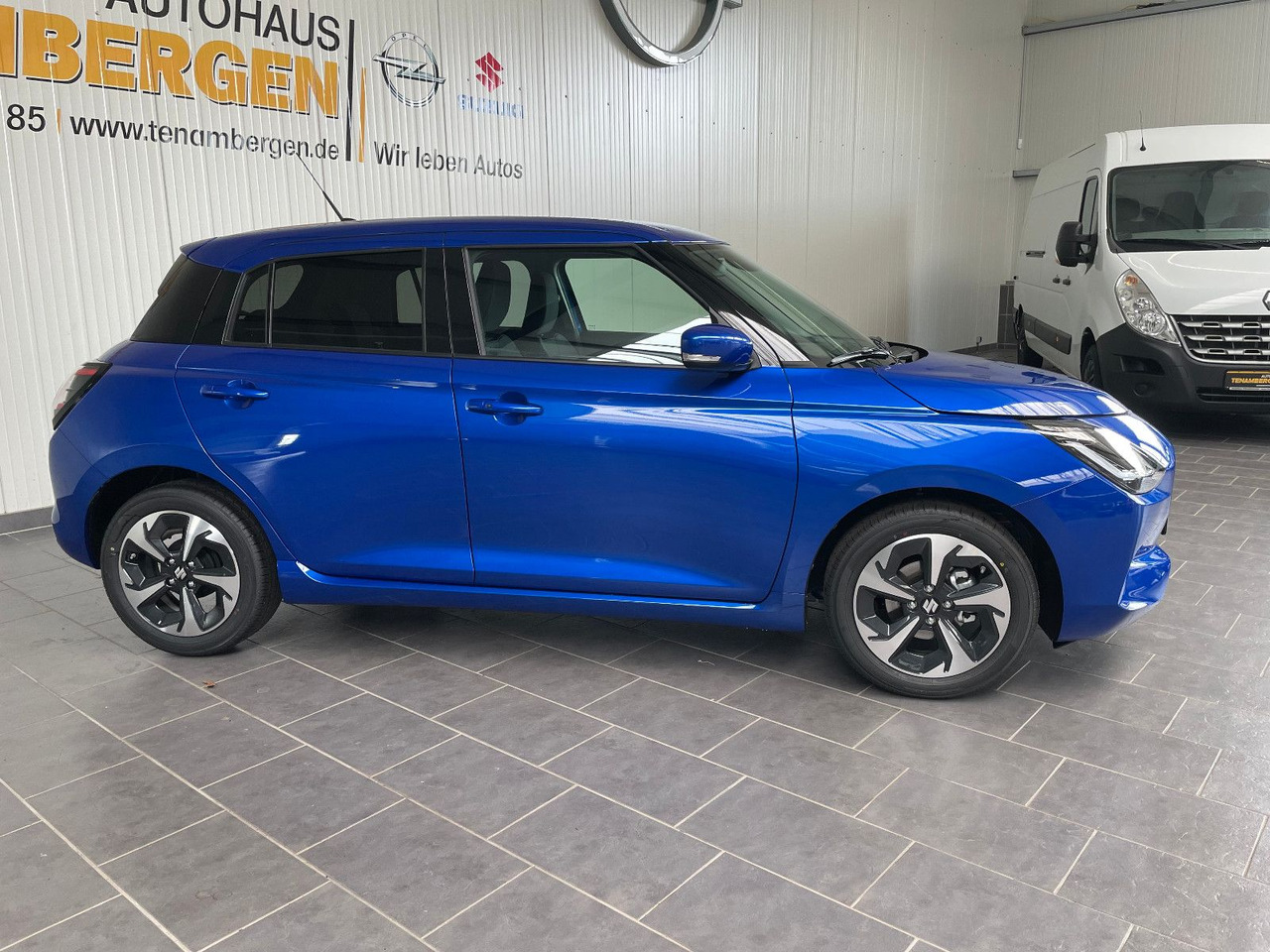 Suzuki Swift 1.2 DUALJET HYBRID Comfort+ - Lengvasis automobilis: foto 2 Suzuki Swift 1.2 DUALJET HYBRID Comfort+ - Lengvasis automobilis: foto 2