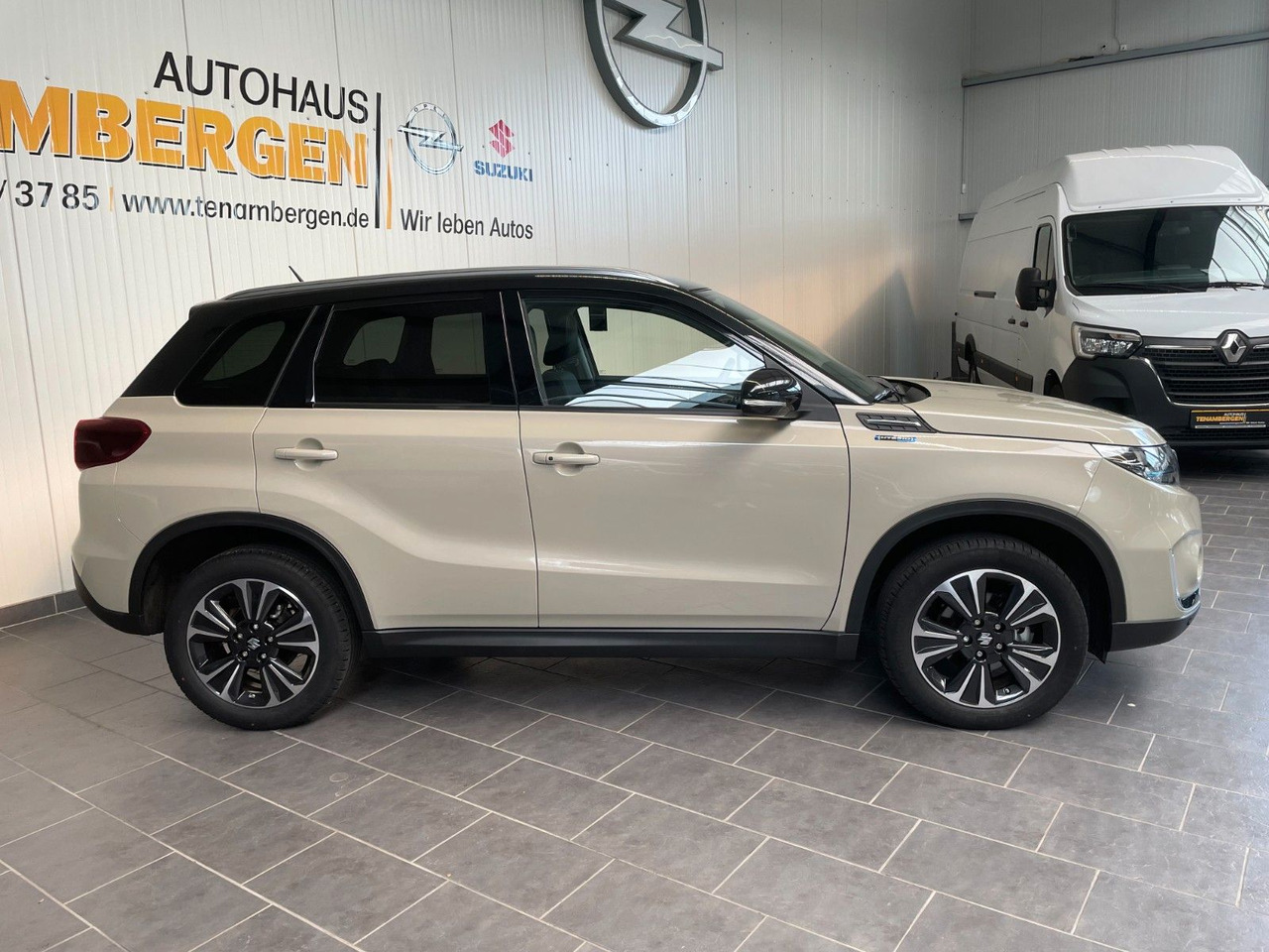 Suzuki Vitara 1.5 Mild-Hybrid Comfort+ 4x2 LED DAB+ ACC - Visureigis: foto 2 Suzuki Vitara 1.5 Mild-Hybrid Comfort+ 4x2 LED DAB+ ACC - Visureigis: foto 2