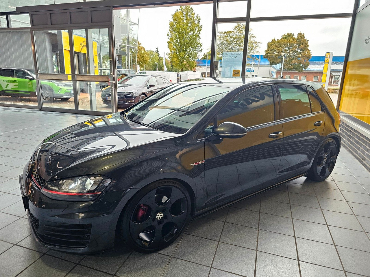 Volkswagen Golf VII Lim. GTI BMT SHZ BiXenon - Sedanas: foto 3 Volkswagen Golf VII Lim. GTI BMT SHZ BiXenon - Sedanas: foto 3