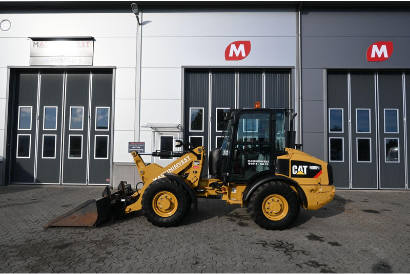 Caterpillar 906 H2 - Ratinis krautuvas: foto 1 Caterpillar 906 H2 - Ratinis krautuvas: foto 1