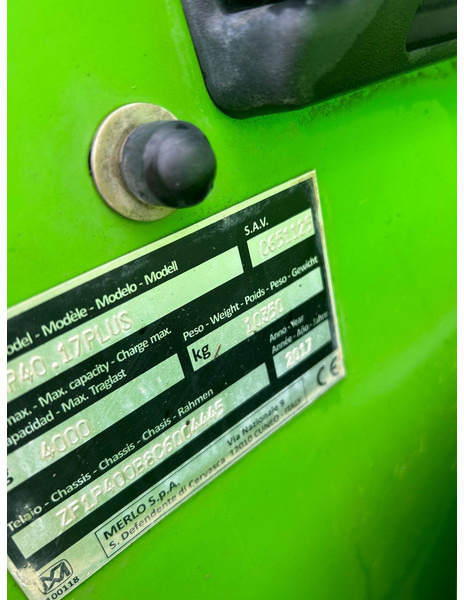 Merlo P 40.17 PLUS Merlo P40.17 PLUS - Teleskopinis krautuvas: foto 4 Merlo P 40.17 PLUS Merlo P40.17 PLUS - Teleskopinis krautuvas: foto 4