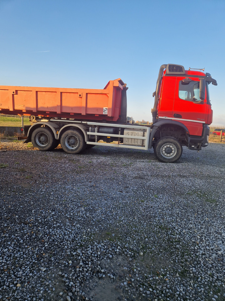 MERCEDES-BENZ Aroc - Konteineris-vežimus/ Sukeisti kūną sunkvežimis: foto 5 MERCEDES-BENZ Aroc - Konteineris-vežimus/ Sukeisti kūną sunkvežimis: foto 5